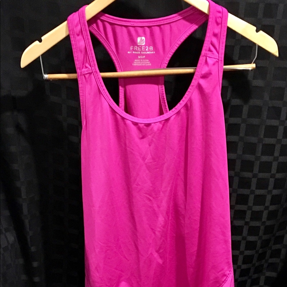 ‘Free 2 B’ Performance Wear by Free Country